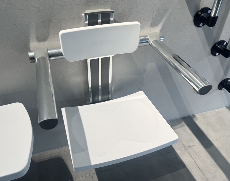SA-B425+B-BF340 Silla de ducha ajustable de altura con respaldo y reposabrazos